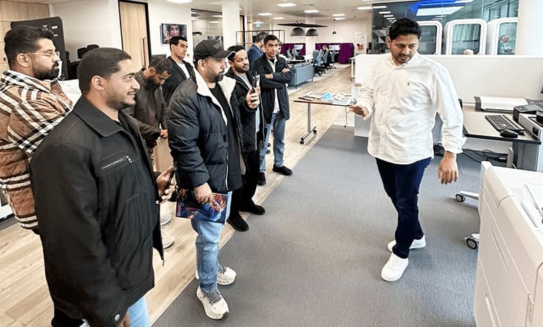 Saudi-Xerox-Delegation-Tours-Xerox-UK-Innovation-Center-4-2